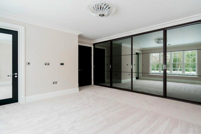 6 Bedroom Detached House To Rent In Gregories Road, Beaconsfield, HP9