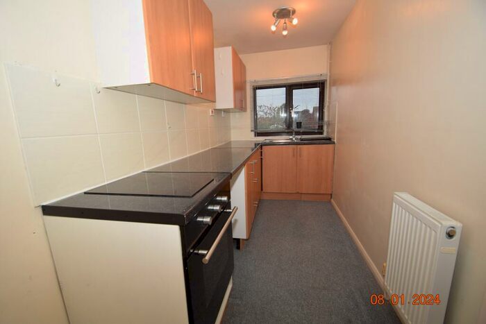 3 Bedroom Flat To Rent In Nursery Close, Hellesdon, NR6