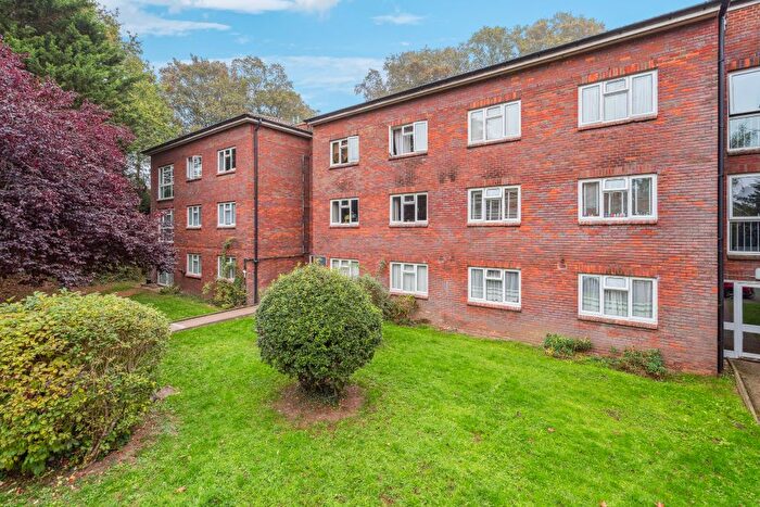 2 Bedroom Flat For Sale In Mead Place, Rickmansworth, WD3