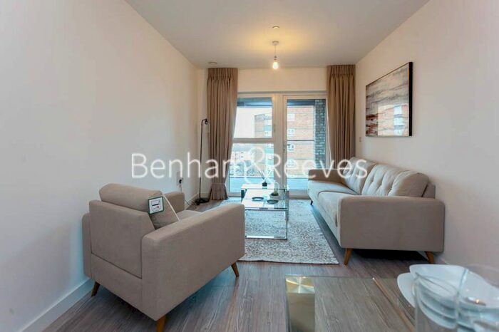1 Bedroom Flat To Rent In Shipbuilding Way, Upton Gardens, E13