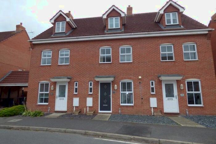 3 Bedroom Property To Rent In Glover Road, Castle Donington, DE74
