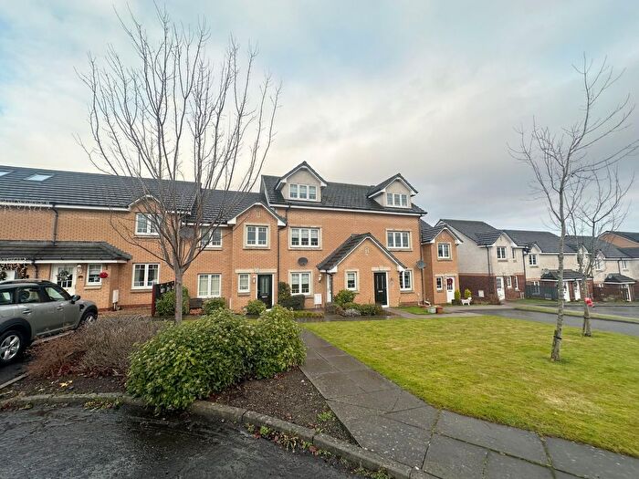 3 Bedroom Town House To Rent In Kennoway Crescent, Ferniegair, Hamilton, ML3