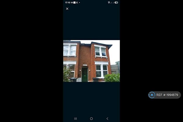 2 Bedroom Semi-Detached House To Rent In Hilton Villas, London, SE26