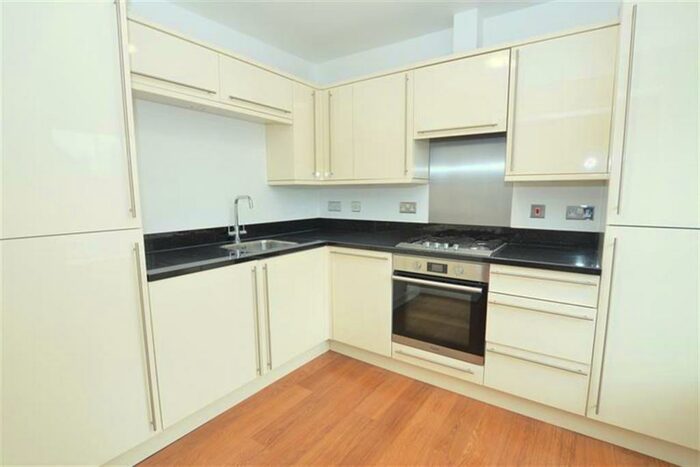 2 Bedroom Apartment To Rent In High Road, Loughton, IG10