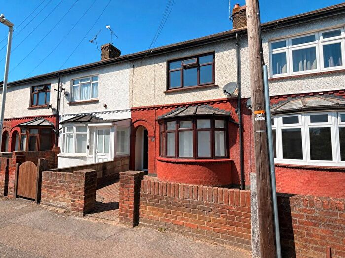 2 Bedroom Terraced House For Sale In West Lane, Sittingbourne, Kent, ME10