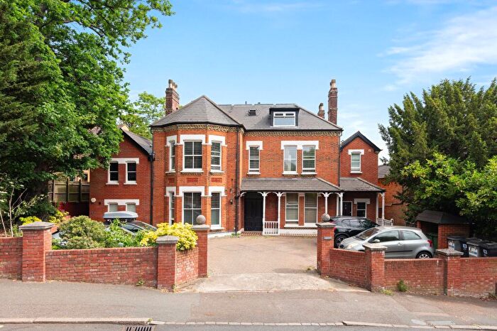 2 Bedroom Flat For Sale In Sylvan Hill, London, SE19