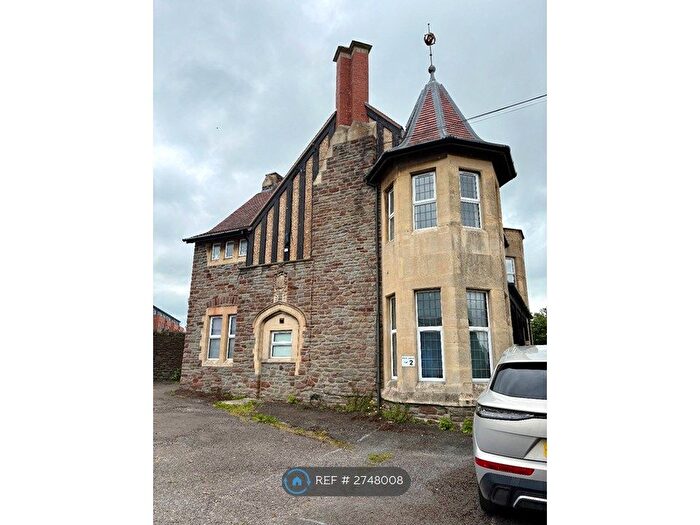 2 Bedroom Flat To Rent In Leahurst, Bristol, BS15