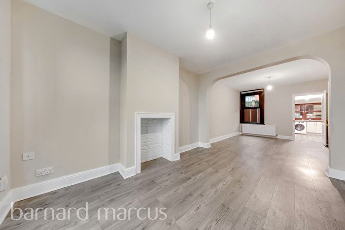 3 Bedroom Property To Rent In Edridge Road, Croydon, CR0