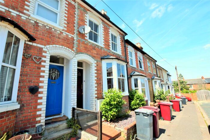 3 Bedroom Terraced House To Rent In Belle Vue Road, Reading, Berkshire, RG1