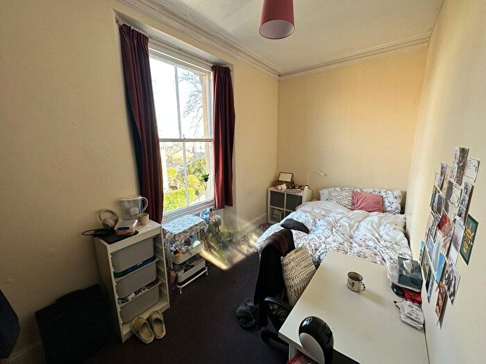 5 Bedroom Flat To Rent In Cotham Park, Bristol, BS6