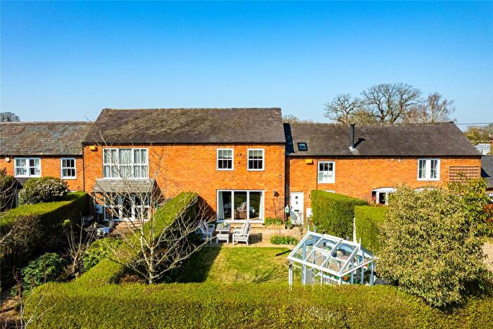 3 Bedroom Barn Conversion For Sale In Cublington Road, Aston Abbotts, Aylesbury, Buckinghamshire, HP22