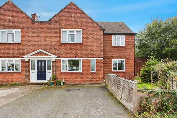 2 Bedroom Maisonette For Sale In Capell Close, Coxheath, Maidstone, Kent, ME17