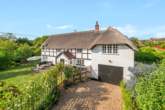 4 Bedroom Detached House For Sale In The Street, All Cannings, SN10