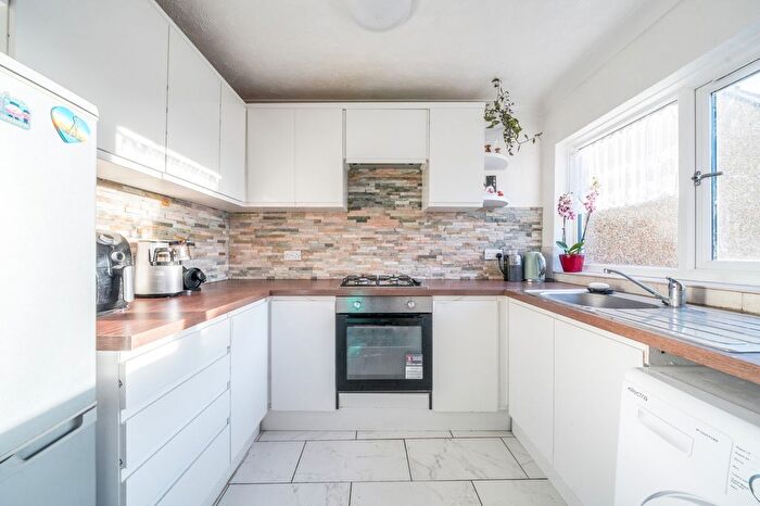 3 Bedroom Terraced House To Rent In Lullingstone Avenue, Swanley, BR8