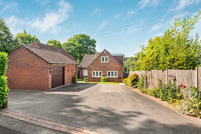 5 Bedroom Detached House For Sale In Firway Close, Welwyn, Hertfordshire, AL6