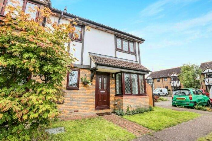 1 Bedroom Property To Rent In Astral Close, Henlow SG16