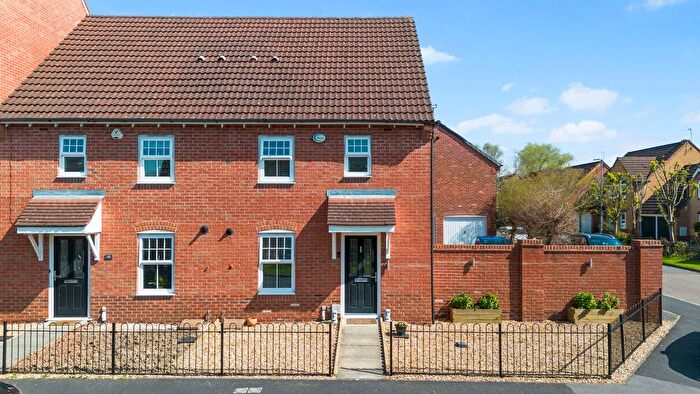 3 Bedroom Semi Detached House For Sale In Templeton Drive, Fearnhead, WA2