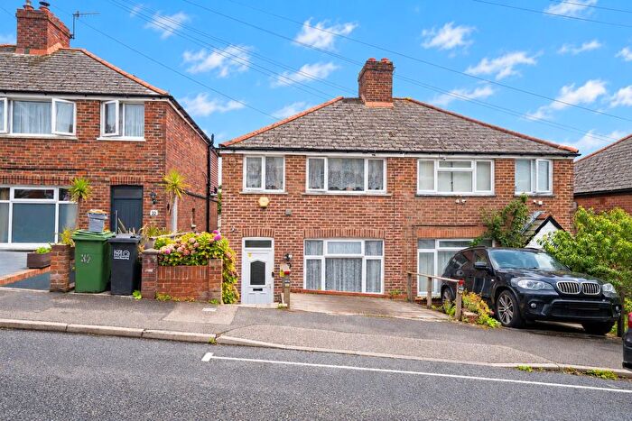 3 Bedroom Semi-Detached House For Sale In Clifton Road, Hastings, TN35