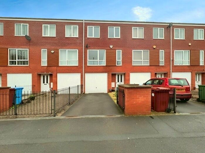 4 Bedroom Property To Rent In Guide Post Road, Manchester, Greater Manchester, M13