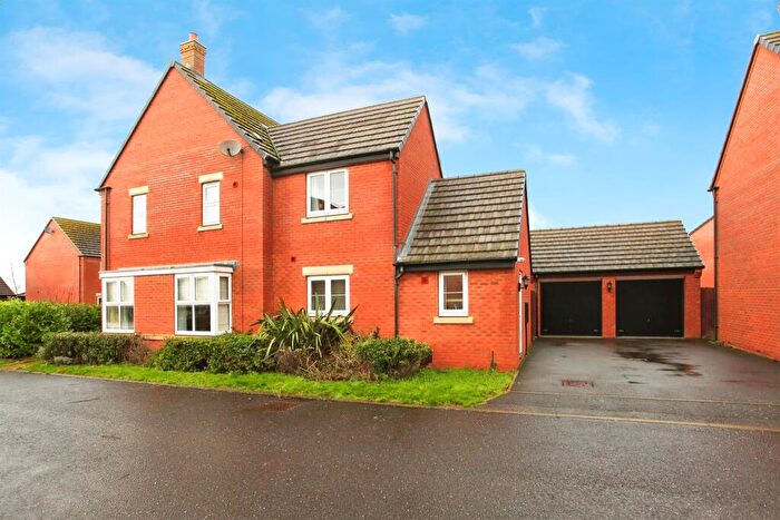 4 Bedroom Detached House For Sale In Towgood Close, Helpston, Peterborough, PE6