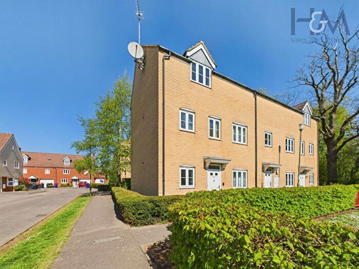1 Bedroom Apartment To Rent In Snowdonia Way, Great Ashby, Stevenage, SG1
