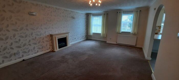 2 Bedroom Flat To Rent In Sandhills Court, Whitehaven, CA28