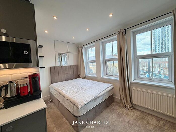 Studio To Rent In Wandsworth High Street, London, SW18