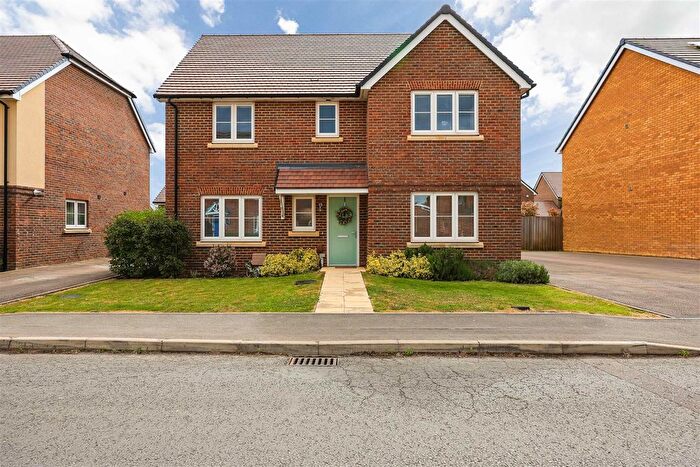 4 Bedroom Detached House For Sale In Cody Road, Waterbeach, Cambridge, CB25