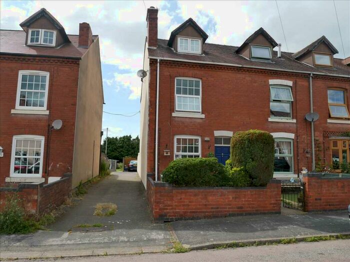 4 Bedroom Terraced House For Sale In Piccadilly, Tamworth, B78