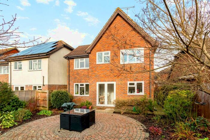 4 Bedroom Detached House To Rent In Little Comptons Horsham, RH13