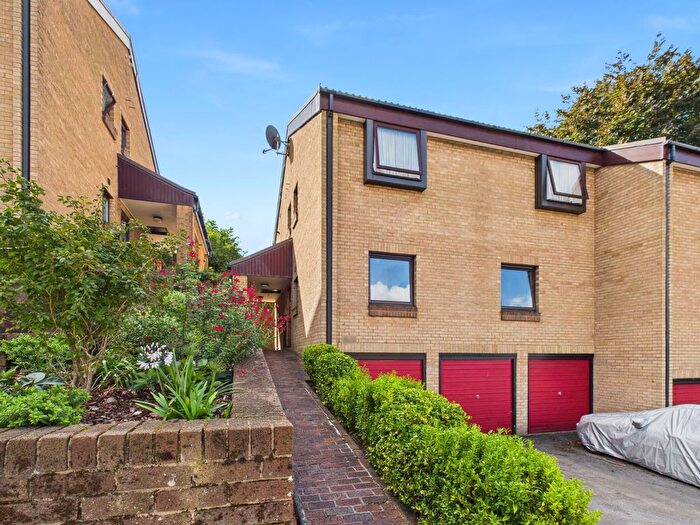 2 Bedroom Flat For Sale In Clay Acre, Chesham, Buckinghamshire, HP5
