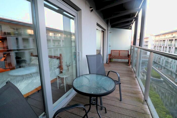 1 Bedroom Flat To Rent In Royal Carriage Mews, London, SE18