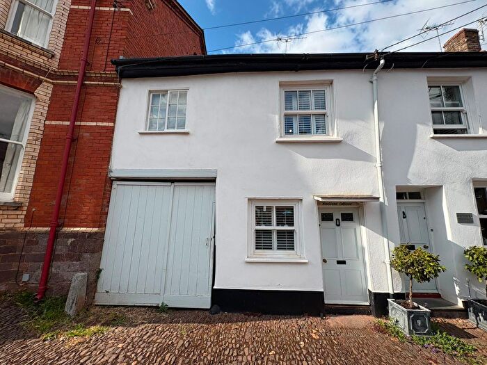 2 Bedroom Property To Rent In Bullen Street, Exeter, EX5