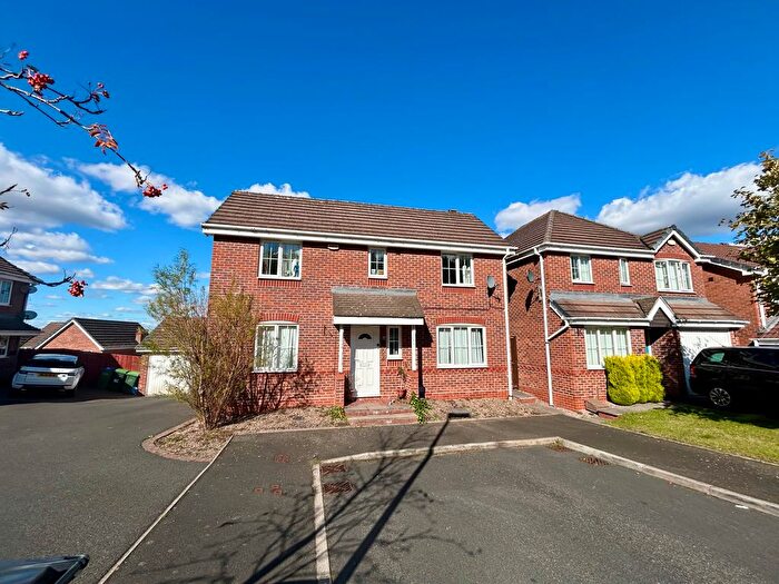 3 Bedroom Detached House To Rent In Wakeman Drive, Tividale, Oldbury, B69