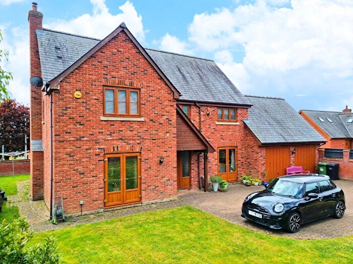 4 Bedroom Detached House For Sale In Yew Tree Close, Shobdon, Leominster, HR6