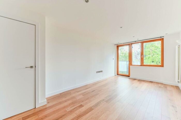 1 Bedroom Flat To Rent In London Road, Croydon, CR0