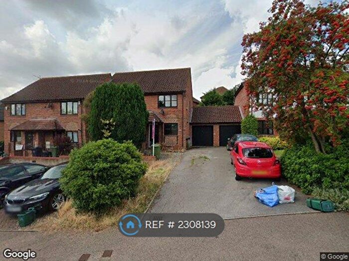 2 Bedroom Semi-Detached House To Rent In Downs Grove, Basildon, SS16