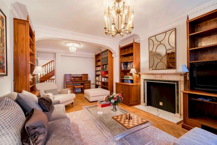 7 Bedroom Property To Rent In Upper Brook Street, Mayfair, W1K