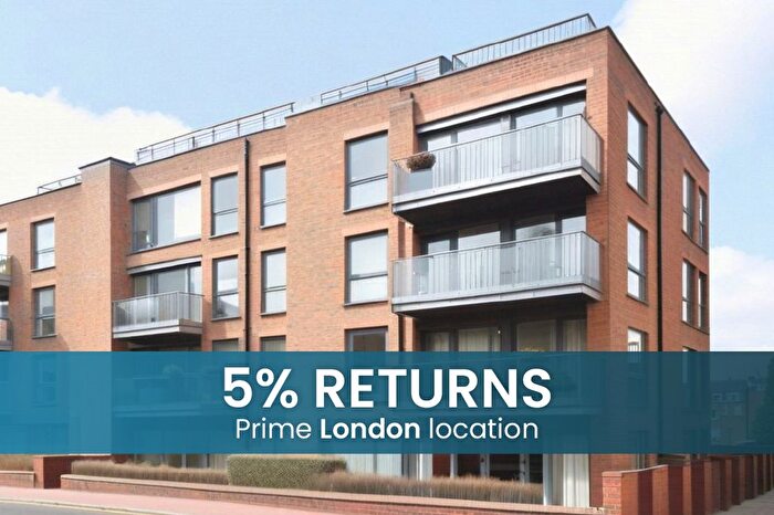 2 Bedroom Flat For Sale In Bmv London Investment - % Rental Yields, London, SE17
