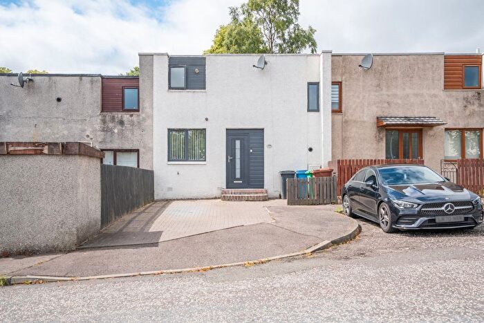 2 Bedroom Terraced House For Sale In Colliston Avenue, Glenrothes, KY7