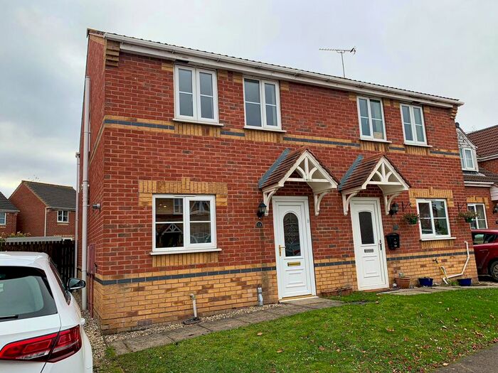 3 Bedroom Semi-Detached House To Rent In Granville Road, Scunthorpe DN15