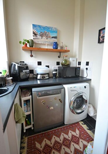 1 Bedroom Flat To Rent In /, Cartvale Road, Glasgow, G42