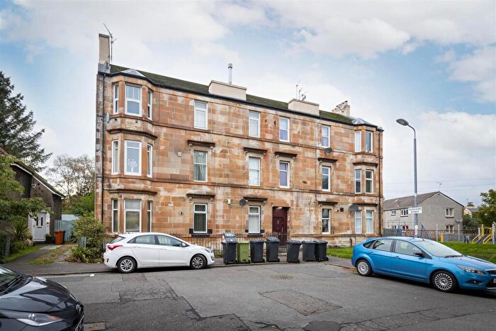 1 Bedroom Flat To Rent In Dromore Street, Kirkitnilloch, G66