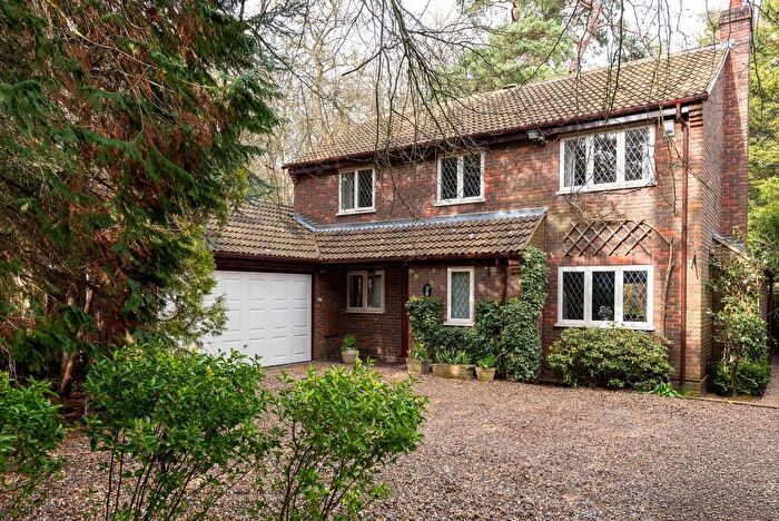 4 Bedroom Detached House For Sale In The Glen, Plantation Road, Leighton Buzzard, LU7