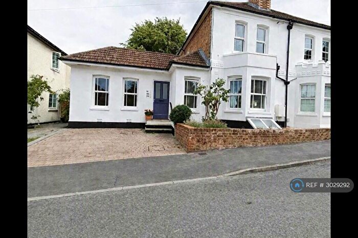 1 Bedroom Maisonette To Rent In High Path Road, Guildford, GU1