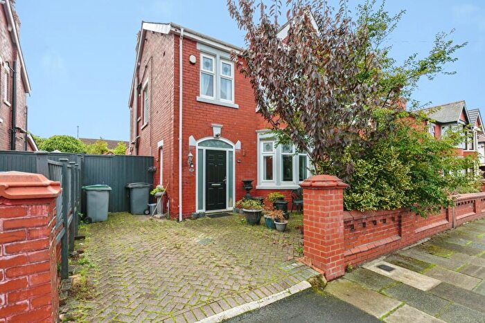 4 Bedroom Semi Detached House For Sale In Knowsley Avenue, Blackpool, Lancashire, FY3