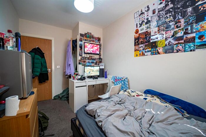 10 Bedroom House To Rent In Heeley Road, Birmingham, West Midlands, B29
