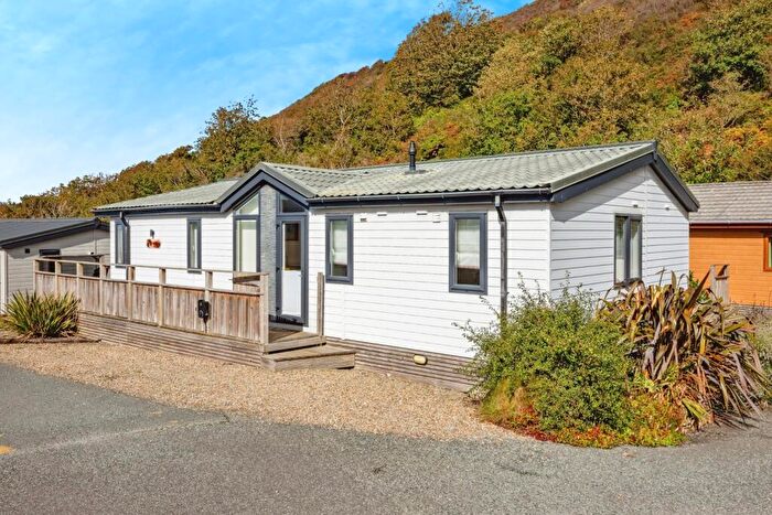 2 Bedroom Bungalow For Sale In Gwalia Falls, Tresaith, SA43
