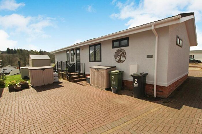 2 Bedroom Bungalow For Sale In Clinton Wood Close, Pilgrims Retreat, Harrietsham, Maidstone, ME17