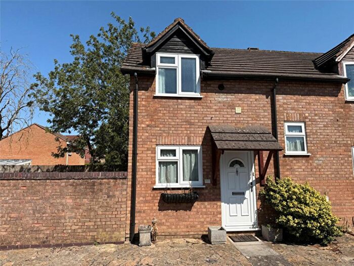 2 Bedroom House For Sale In Briar Close, Frome, Somerset, BA11